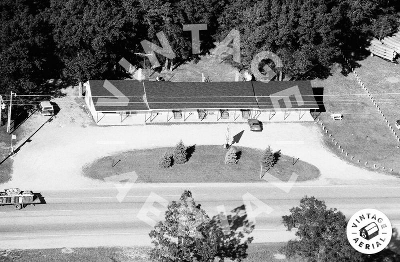 Dreamcatcher Motel - 1989 (newer photo)